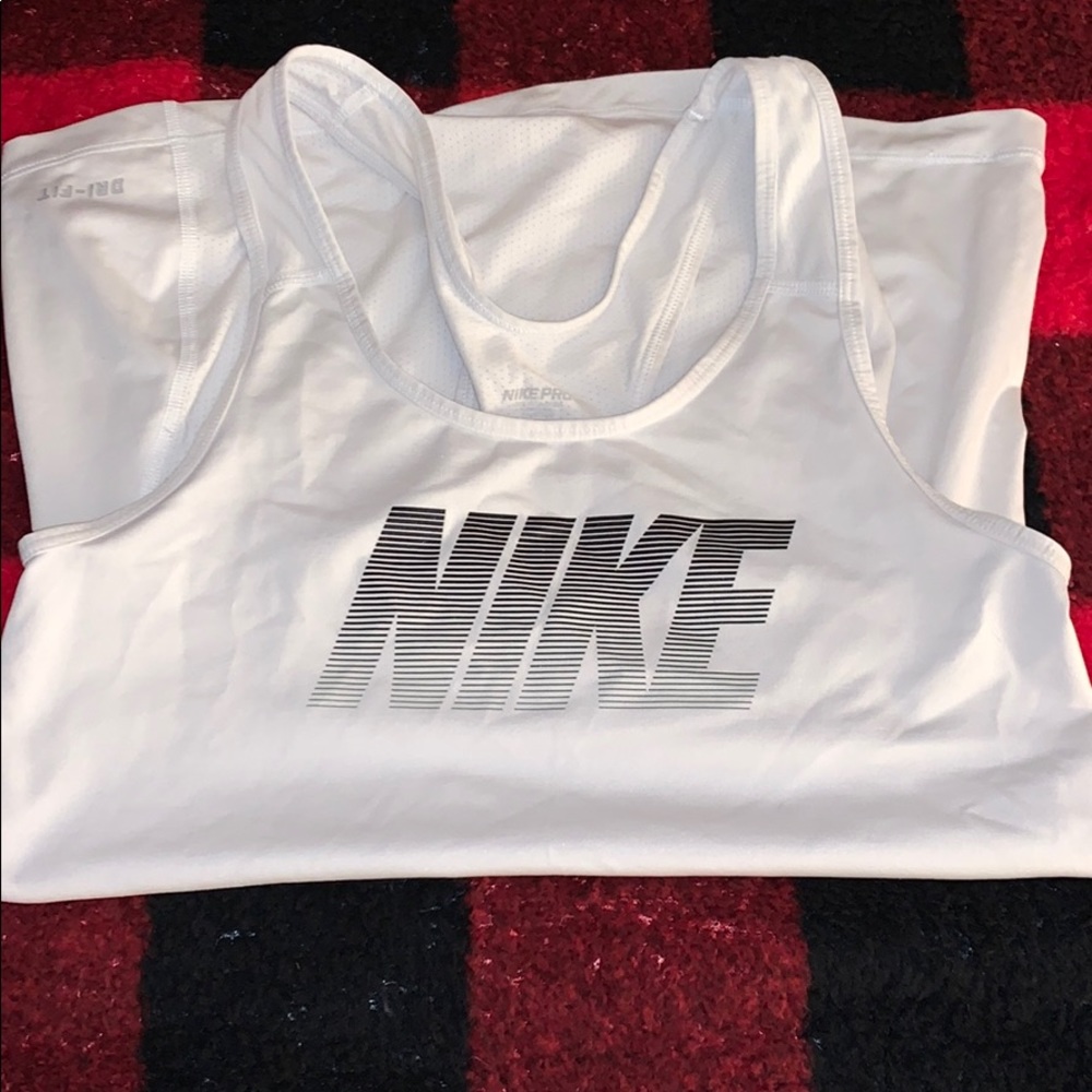Nike Pro Tank